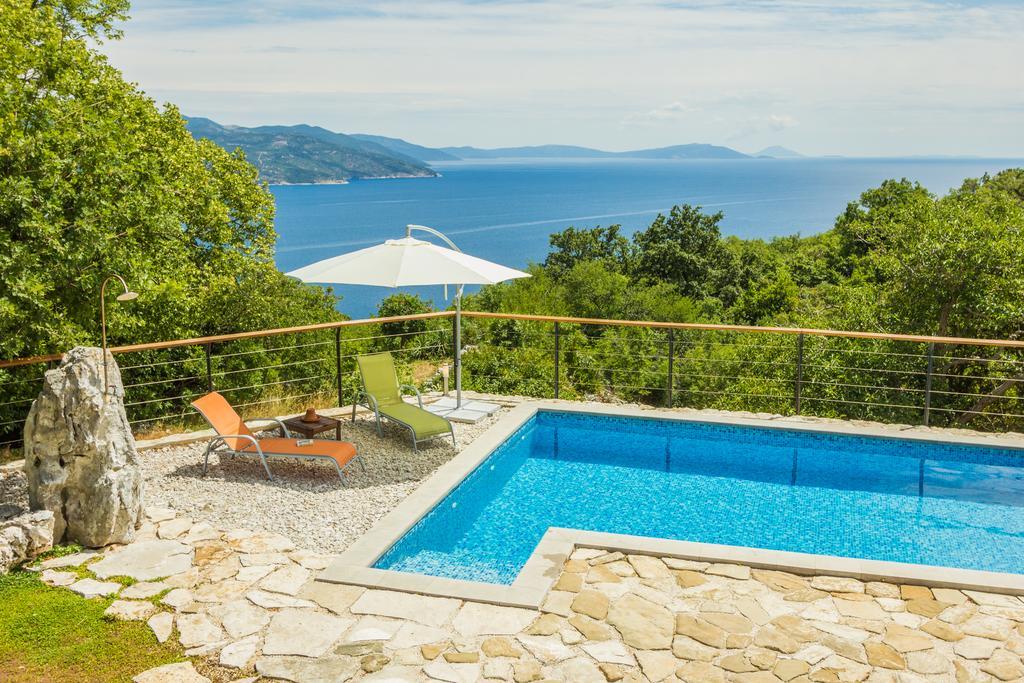 Ivanini Secluded Stone Villa With A Stunning View Brseč Buitenkant foto