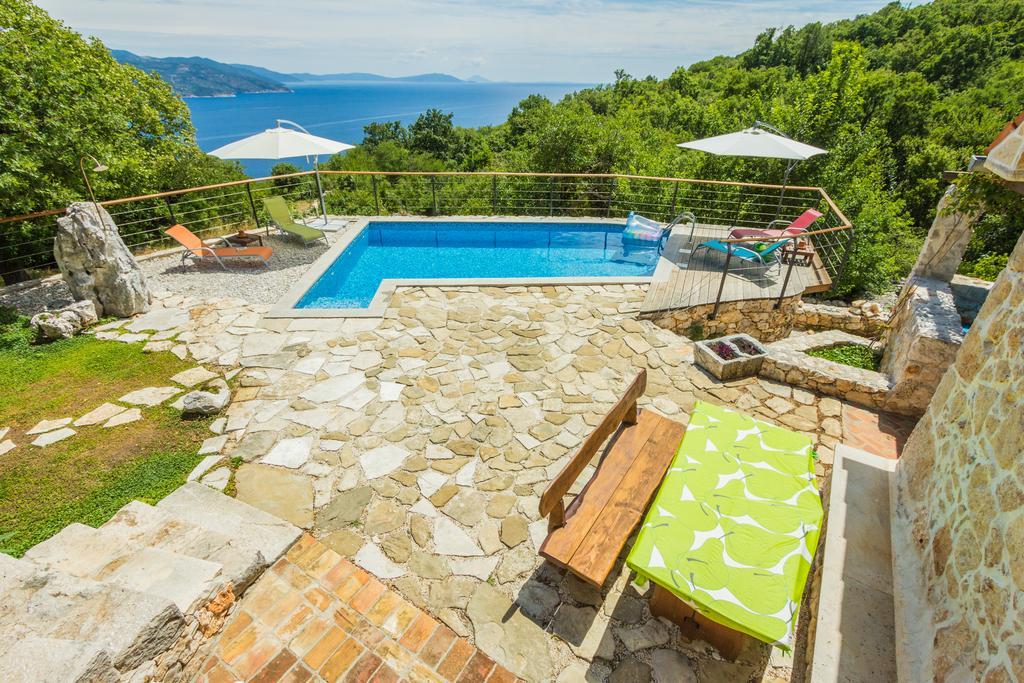 Ivanini Secluded Stone Villa With A Stunning View Brseč Buitenkant foto