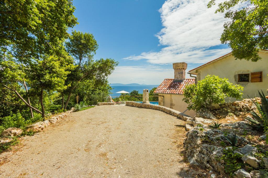 Ivanini Secluded Stone Villa With A Stunning View Brseč Buitenkant foto