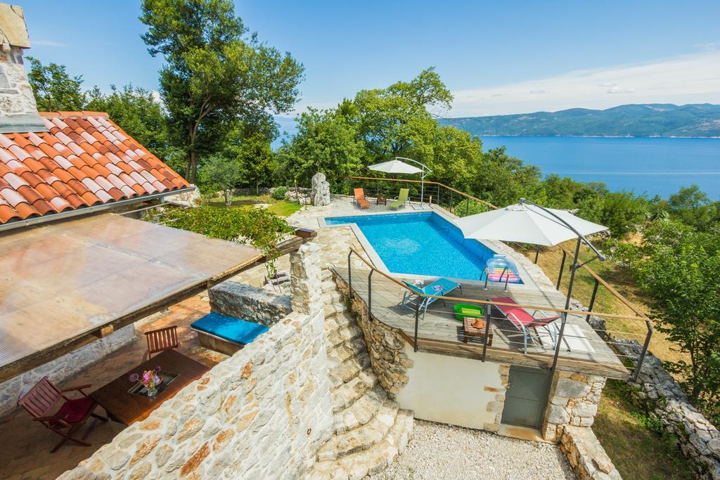 Ivanini Secluded Stone Villa With A Stunning View Brseč Buitenkant foto