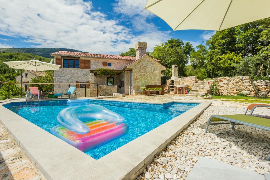Ivanini Secluded Stone Villa With A Stunning View Brseč Buitenkant foto